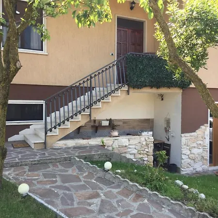 Rita Guest house