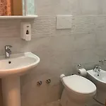 Rita 招待所