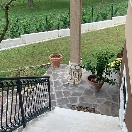 Rita Monzambano